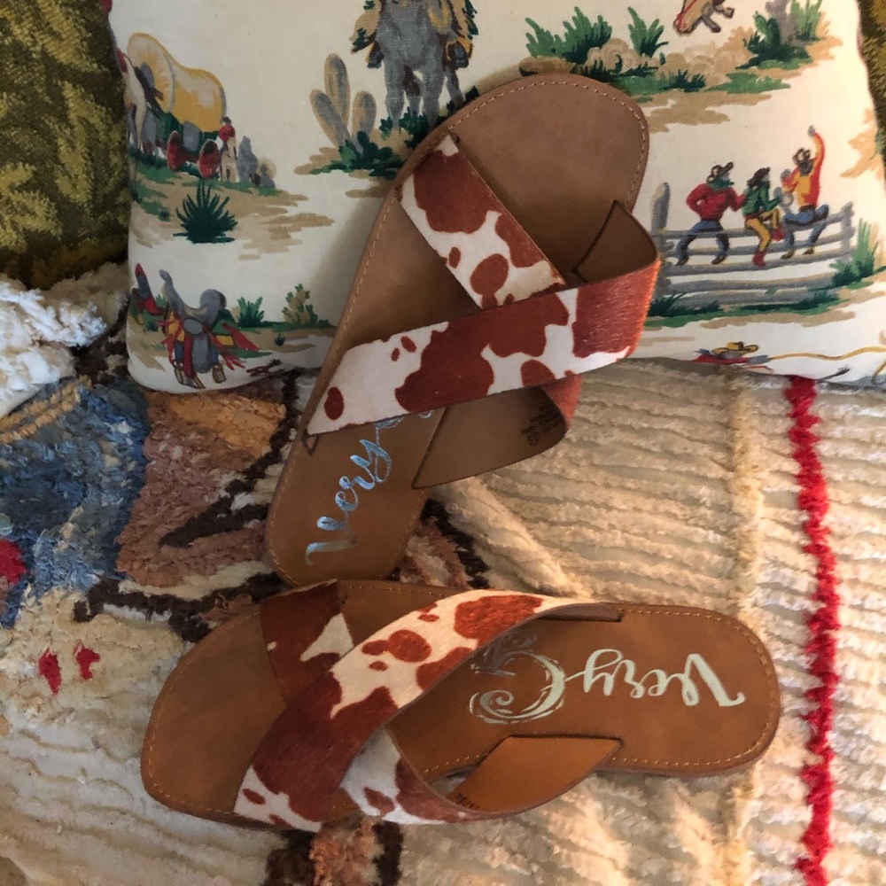 Cowhide sandals